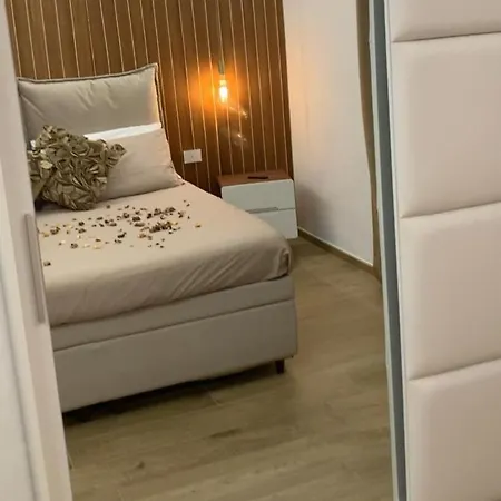 Zeus Apartment